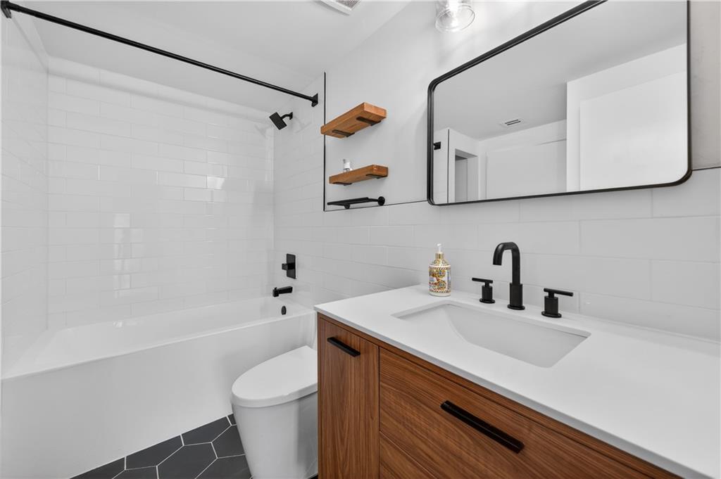 1280 W Peachtree Street NW 1407
