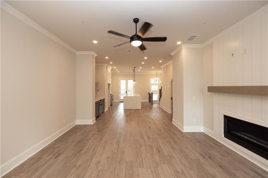 Towns on Thompson - Residential