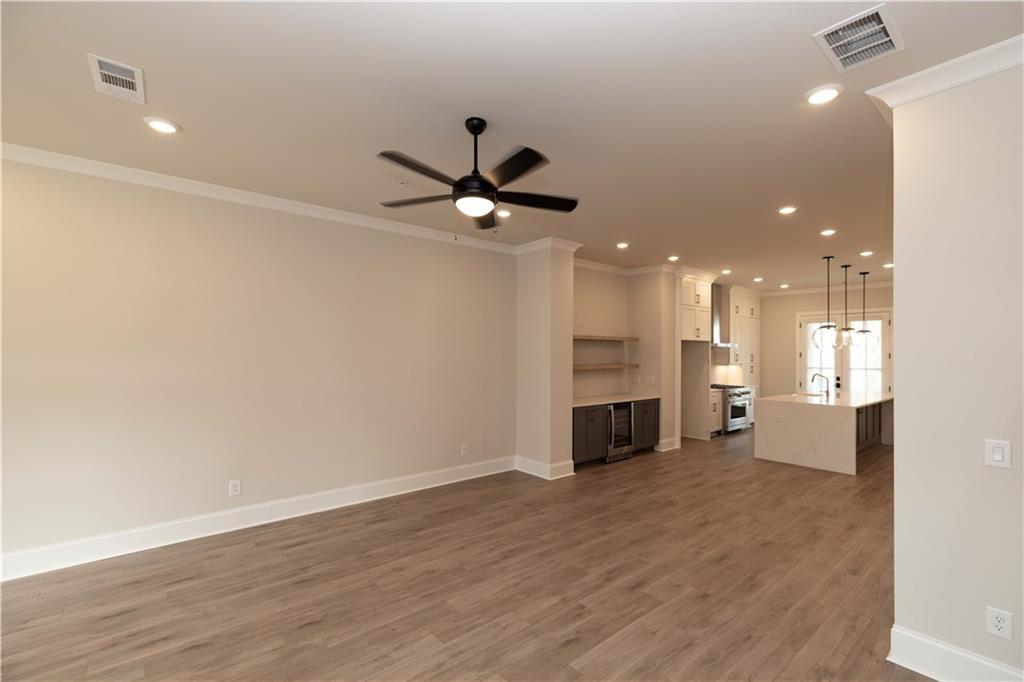 Towns on Thompson - Residential