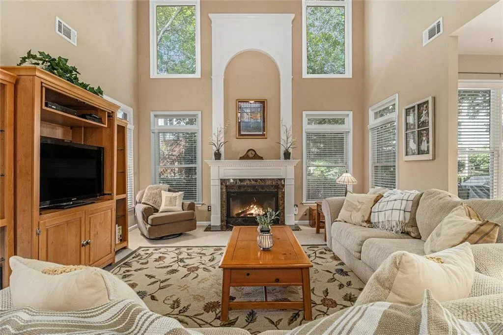 Alpharetta, Georgia 30009, United States, 5 Bedrooms Bedrooms, ,4 BathroomsBathrooms,Residential,Active,182671