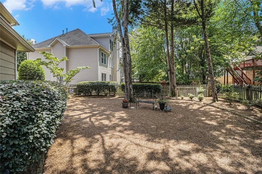 Alpharetta, Georgia 30009, United States, 5 Bedrooms Bedrooms, ,4 BathroomsBathrooms,Residential,Active,182671