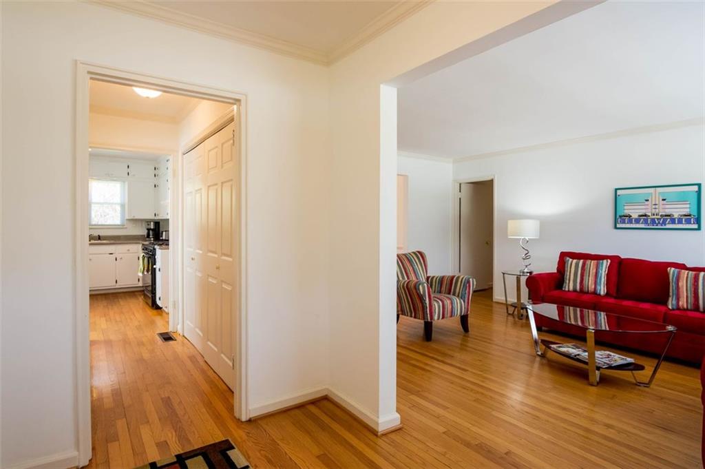 1536 /1538 Beech Valley Way NE