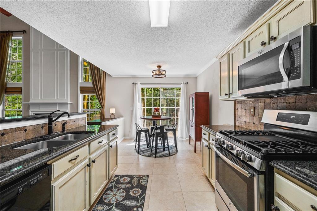 BROOKSHIRE - Residential
