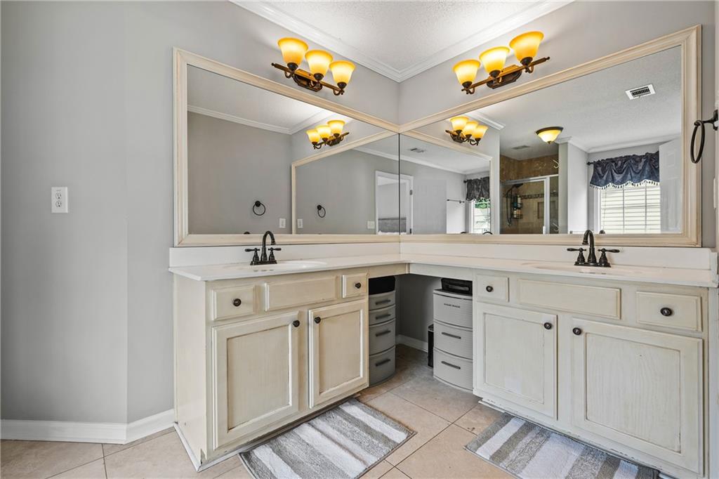 BROOKSHIRE - Residential