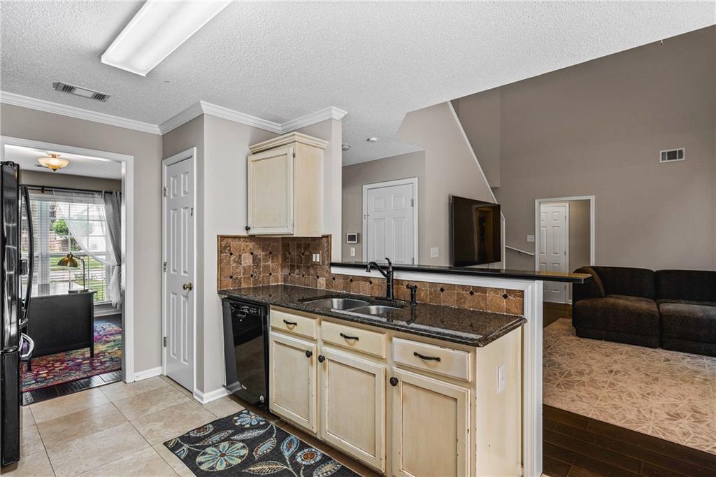 BROOKSHIRE - Residential