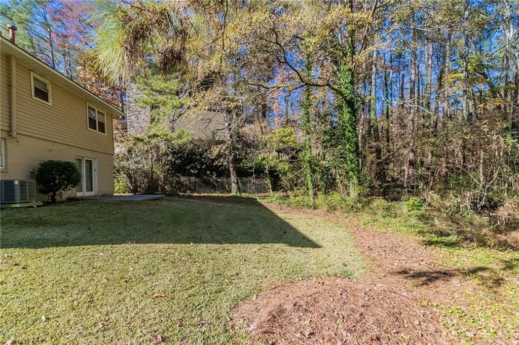 633 Larchmont Circle, Atlanta, Georgia image 30