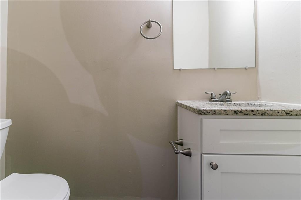 633 Larchmont Circle, Atlanta, Georgia image 24