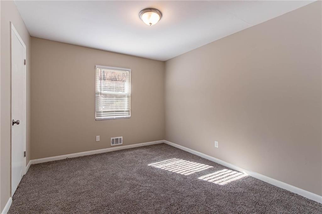 633 Larchmont Circle, Atlanta, Georgia image 17
