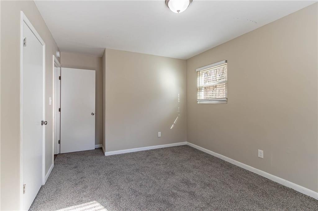 633 Larchmont Circle, Atlanta, Georgia image 16