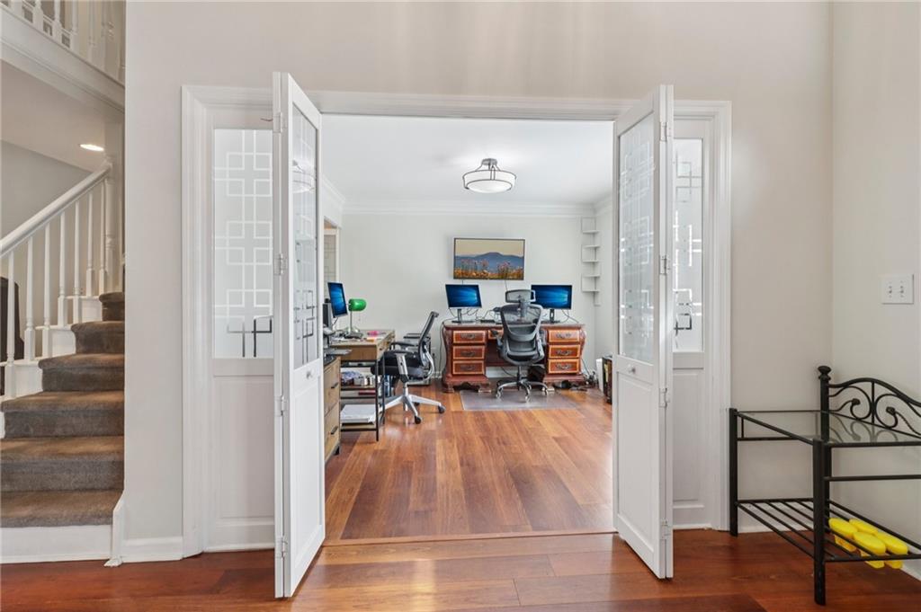 100 Windview Place