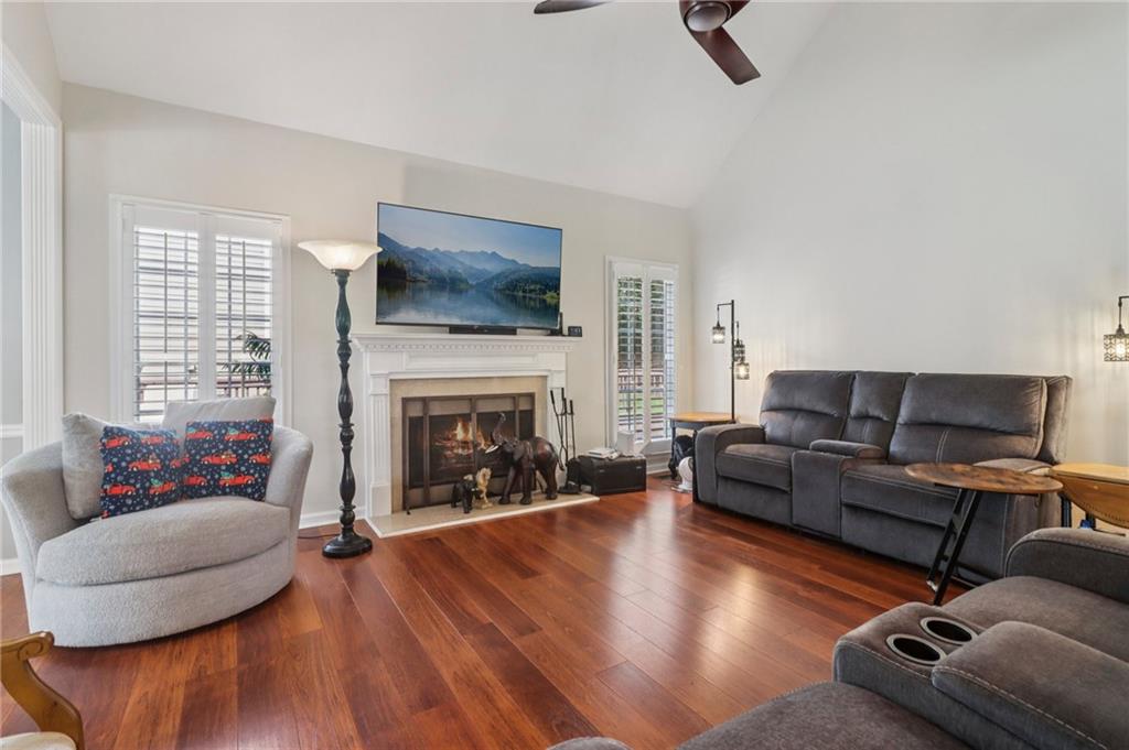 100 Windview Place