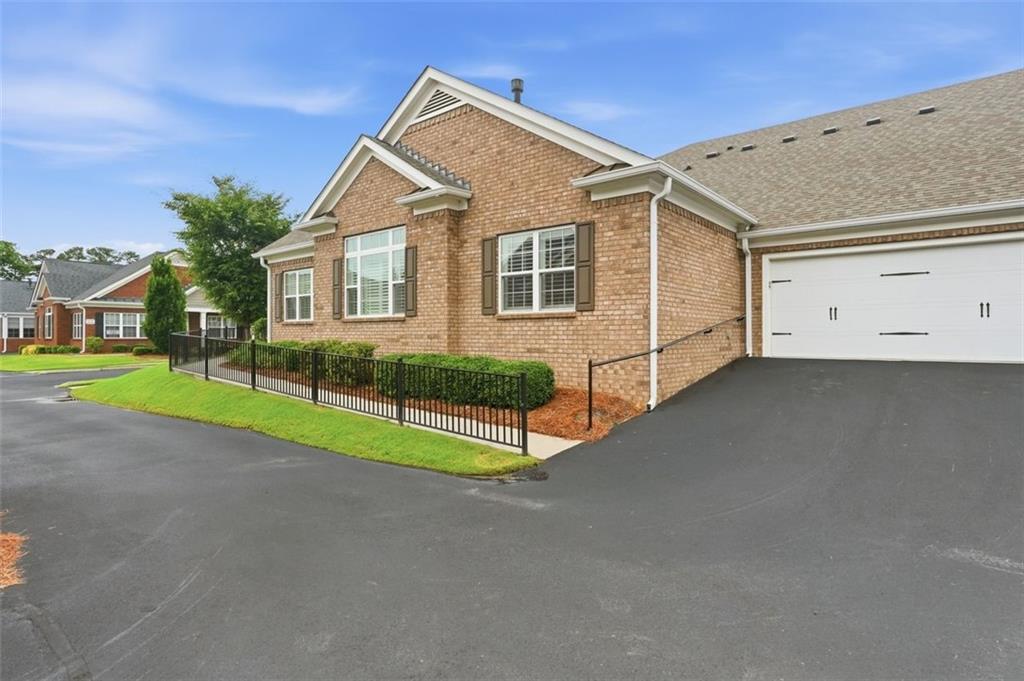 3328 Tree Ridge Court