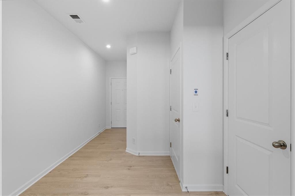 1186 PARK CENTER Circle