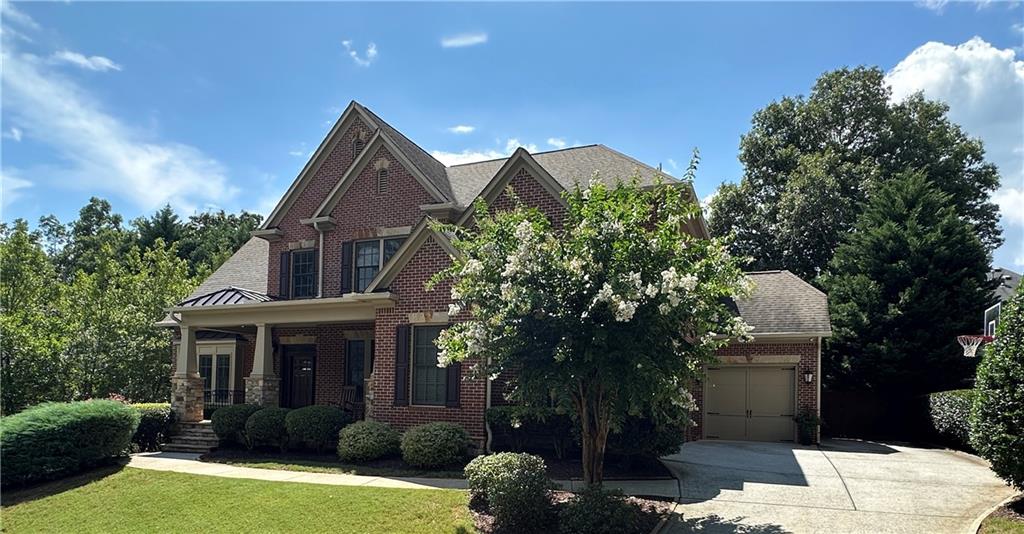 3090 NE Hillview Avenue