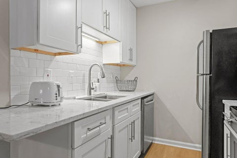 Condo For Rent - 244 Triumph Drive<br/> Atlanta, GA 30327
