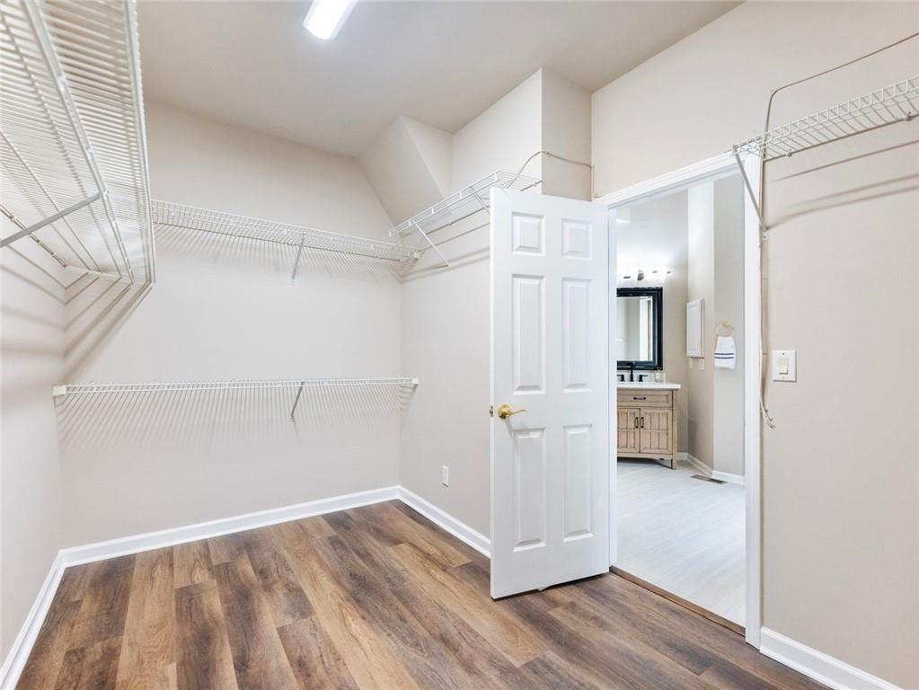 PARK GLENN - Residential