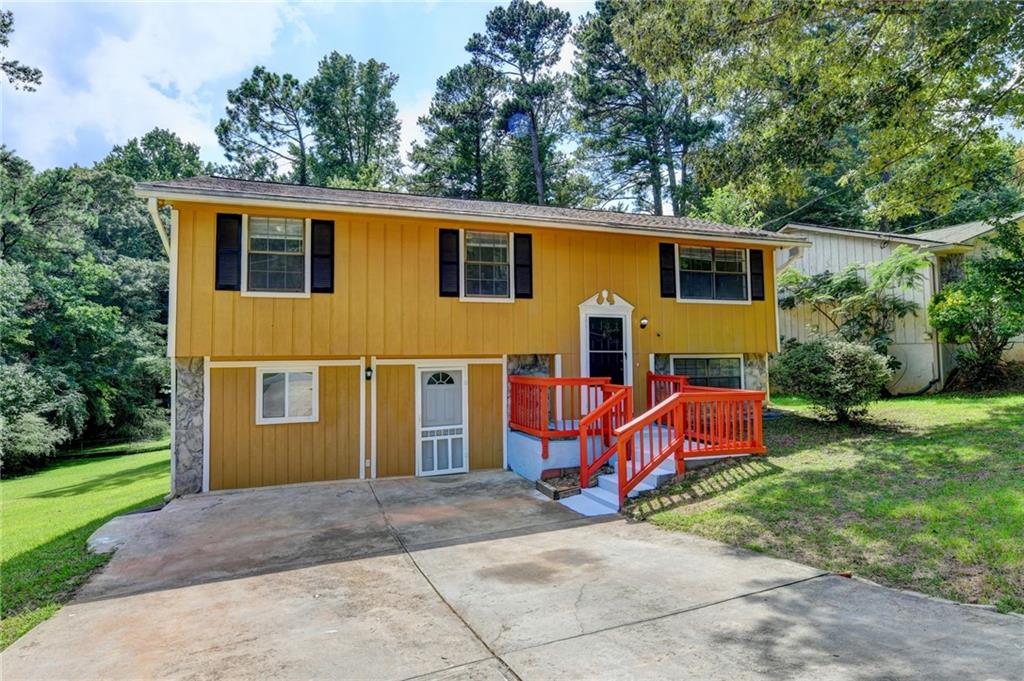 2484 Rhoanoke Drive