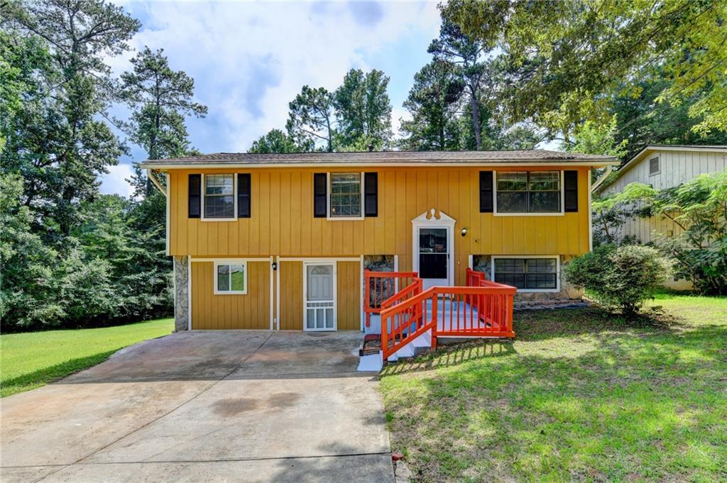 2484 Rhoanoke Drive