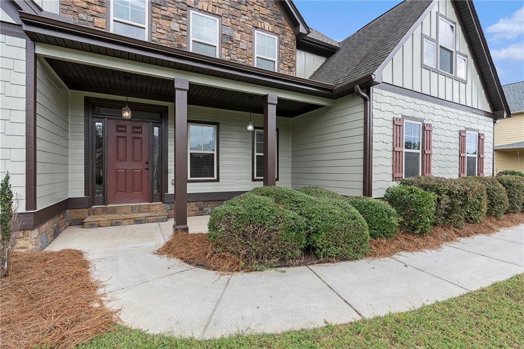 325 Ivy Lane