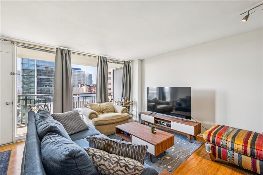 620 PEACHTREE Street NE 1106