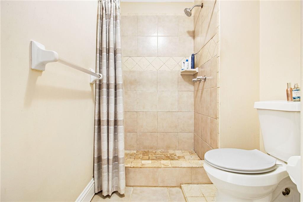 1472 Hartman Drive, Lilburn, Georgia image 20