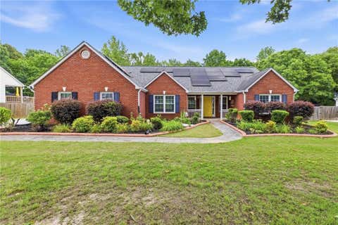 Homes For Sale - 516 Ansley Forest Drive<br/> Monroe, GA 30655
