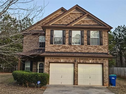 A home in Fairburn