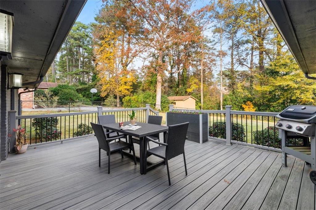 1291 CAROLYN Drive NE