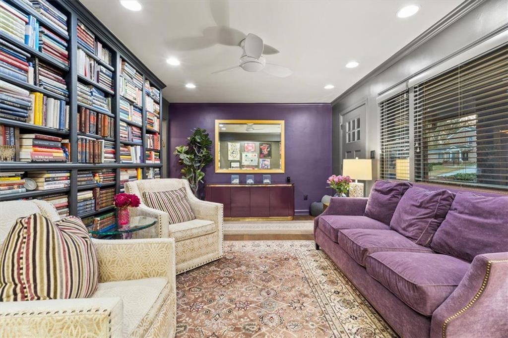 1291 CAROLYN Drive NE