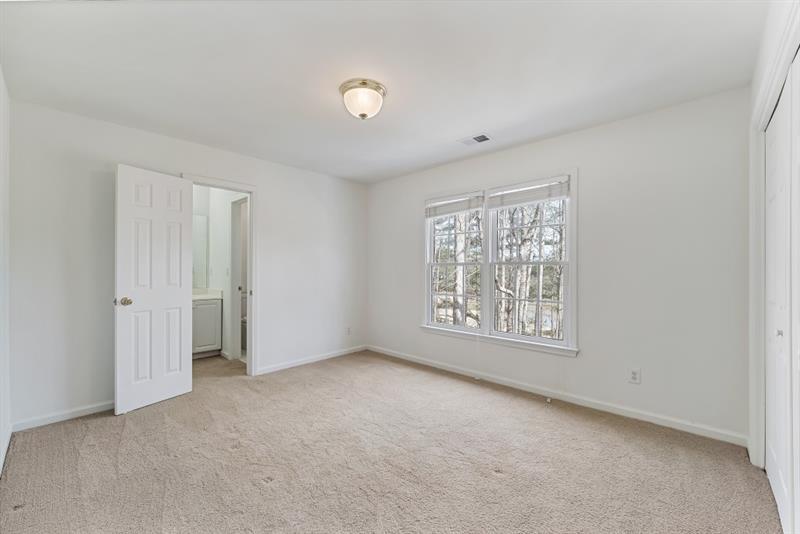 6455 Rutherford Place, Suwanee, Georgia image 22