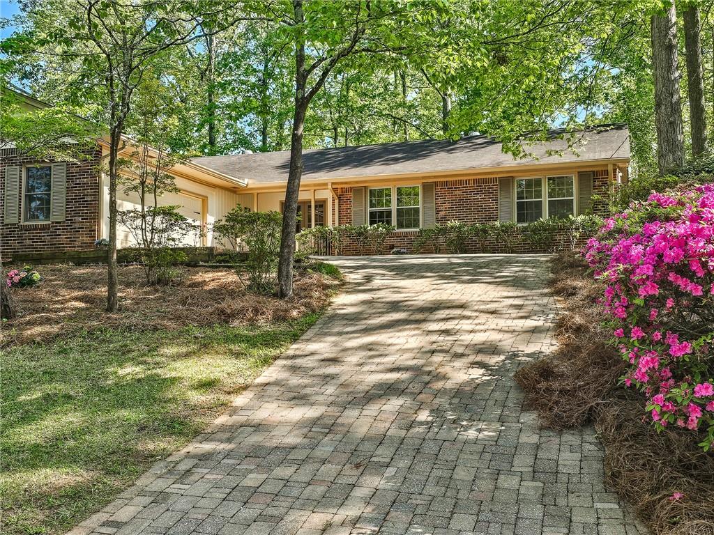 2735 Shetland Drive
