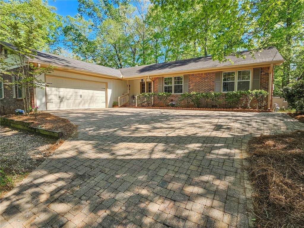 2735 Shetland Drive