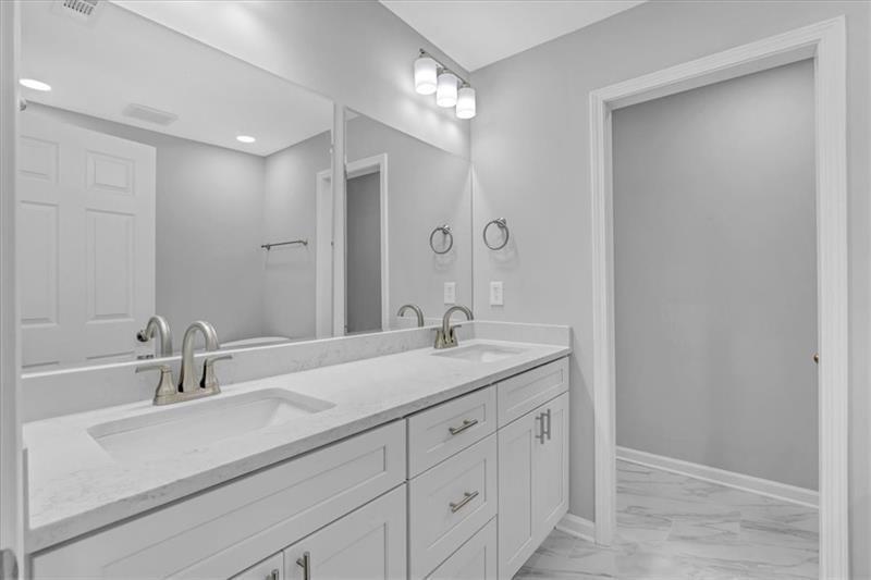 4806 Forest Trail, Douglasville, Georgia image 37
