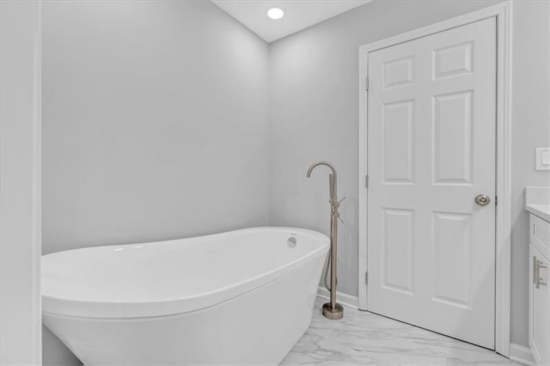 4806 Forest Trail, Douglasville, Georgia image 38