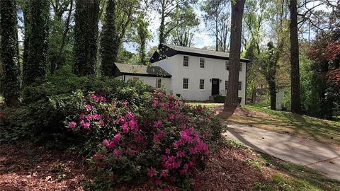 1344 Oakcrest Drive SW Atlanta GA 30311