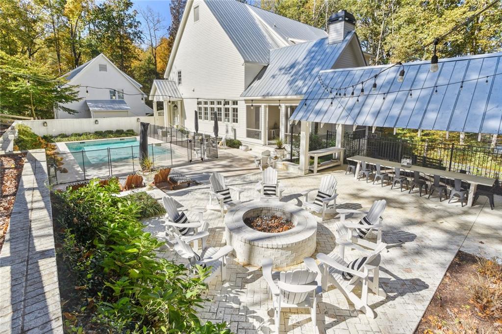 812 Lower Creighton Road