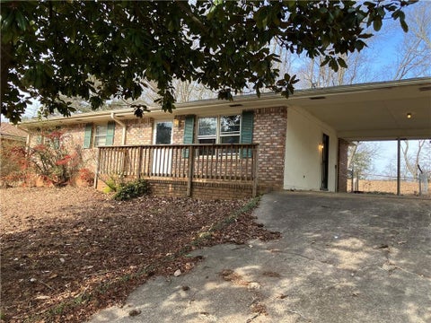 Homes For Rent - 8475 Lee Road<br/> Lithia Springs, GA 30122