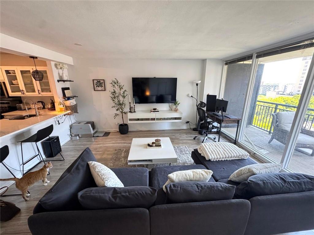 620 Peachtree Street NE 909