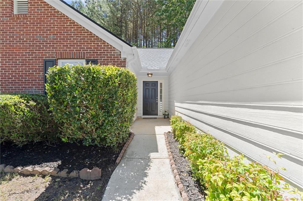 5673 Riverside Walk Drive