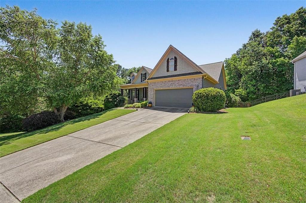 27 Roberson Drive NE