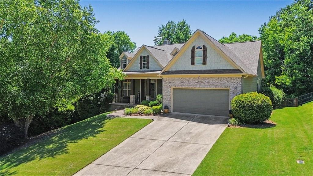 27 Roberson Drive NE