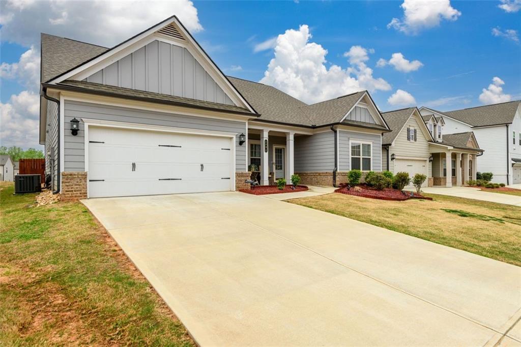 4684 Silver Oak Drive, Gainesville, Georgia image 2