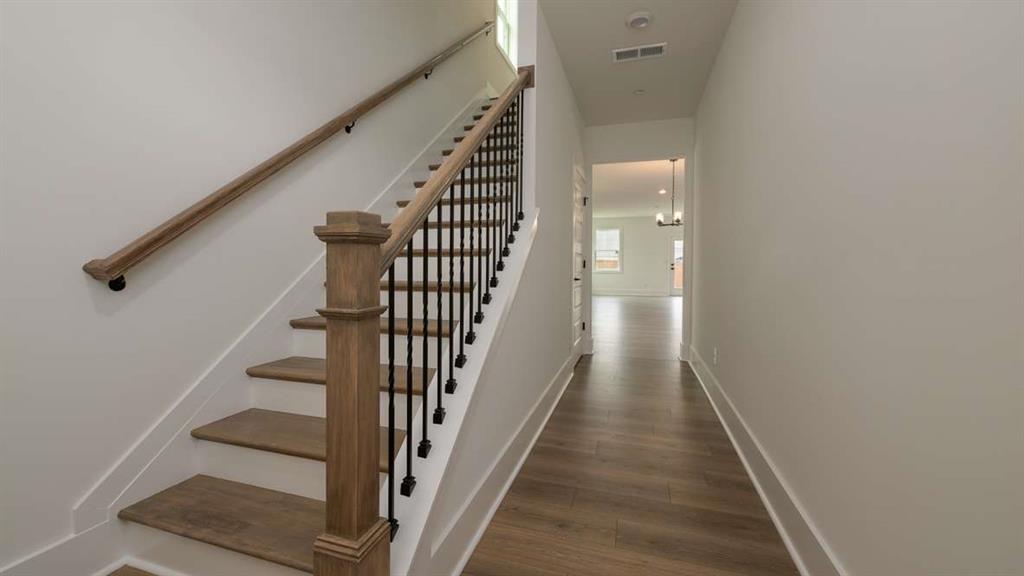 1895 Glasswing Court