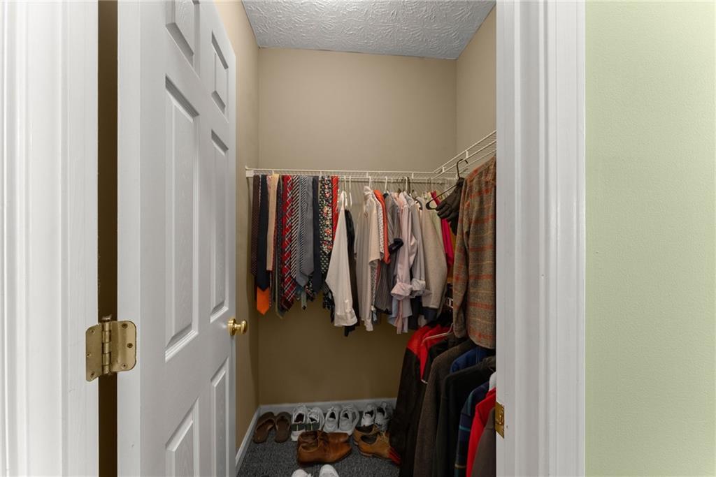 1001 Holly Drive, Gainesville, Georgia image 20