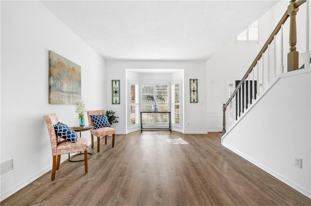 10895 Glenbarr Drive