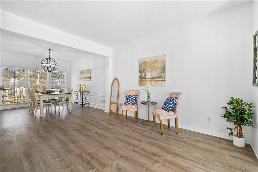 10895 Glenbarr Drive