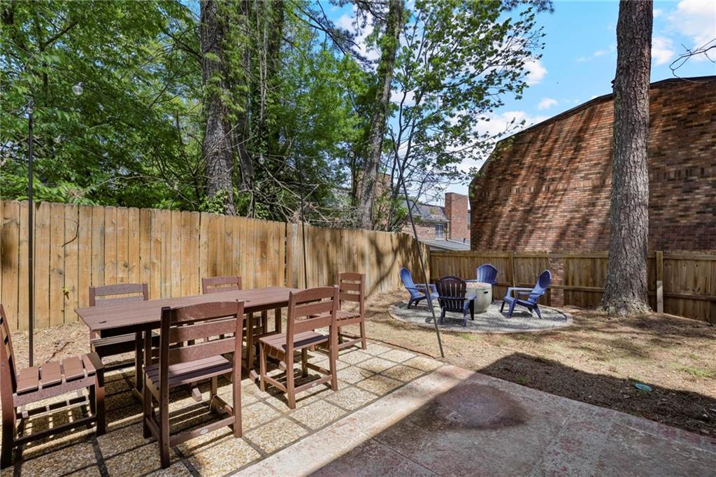 115 Courtyard Terrace, Roswell, Georgia image 29
