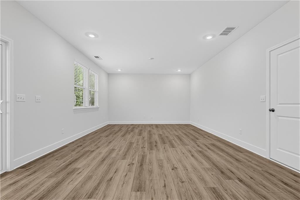 3553 Shire Park