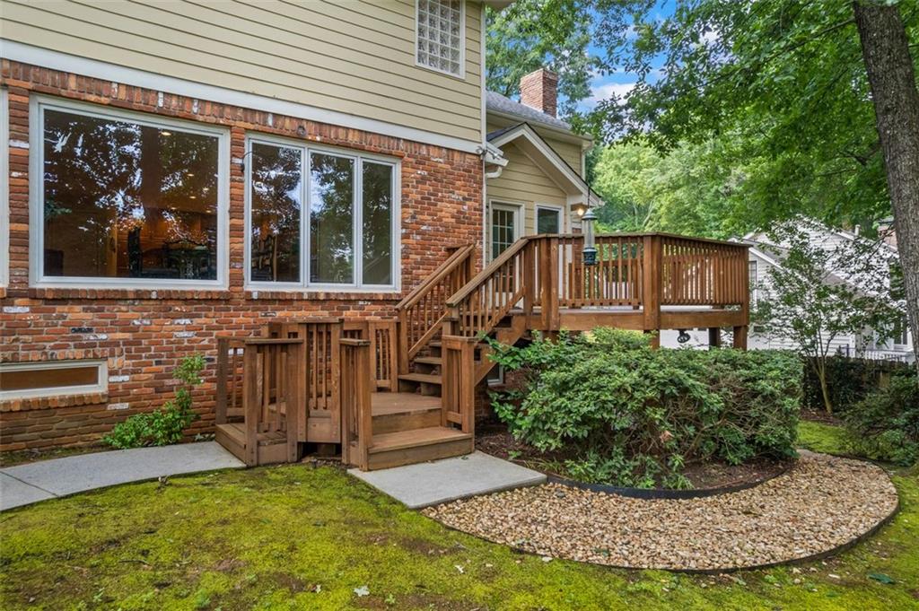 1416 Vernon Ridge Close