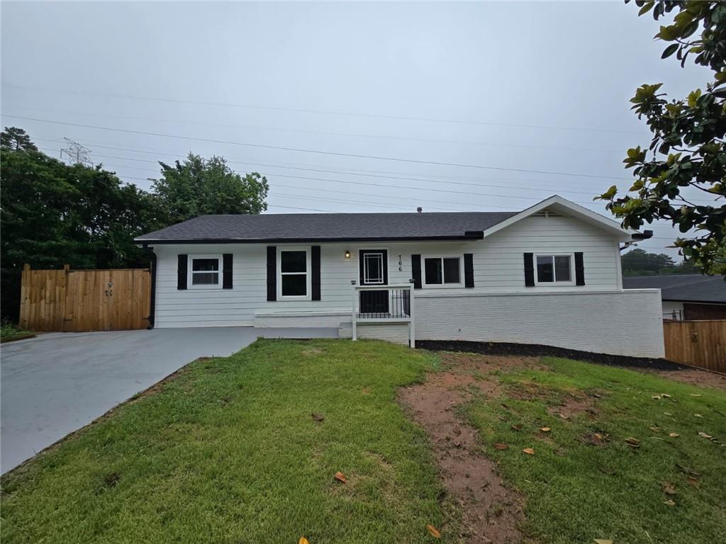 DONT MISS THE OPPORTUNITY TO MAKE THIS BEAUTIFUL HOUSE YOUR NEW HOME!
THIS ONE IS METICULOUSLY RENOVATED 4 BEDROOMS, 3 FULL BATHROOMS, WITH MODERN TOUCHES, DUAL DRIWAYS, BEUTIFUL DESIGNE WITH HIGH QUALITY FINISHES THROUGHOUT. FROM THE MOMENT YOU WALK IN, YOU WILL APPRECIATE THE OPEN CONCEPT WITH BEAUTIFUL MODERN KITCHEN, FULLY RENOVATED BATHROOMS, NEW HARDWOOD FLOORS, NEW ROOF, WINDOWS AND MORE UPGRADES, BASEMANT WITH FINISH BATHROOM JUST WAITING FOR YOUR FINISHING TOUCHES.
THIS HOME IS MORE THAN JUST MOVE IN READY, IT IS AN OPPORTUNITY TO LIVE IN A STYLE. DONT MISS IT AND SCHEDULE YOUR SHOWING TODAY!